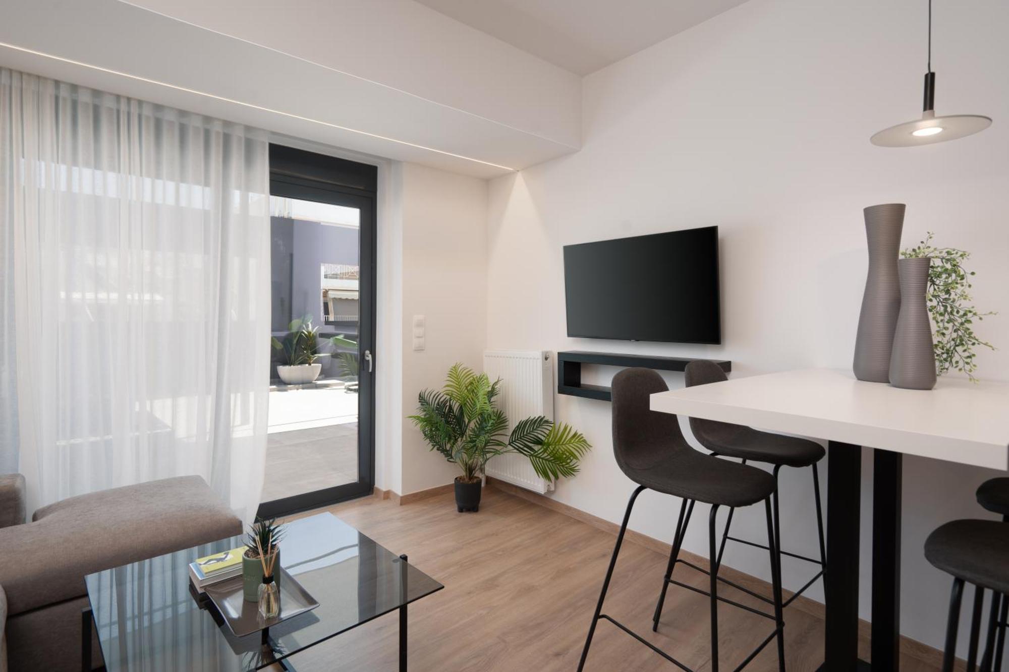 Kosmos Luxury Residences Apartment *