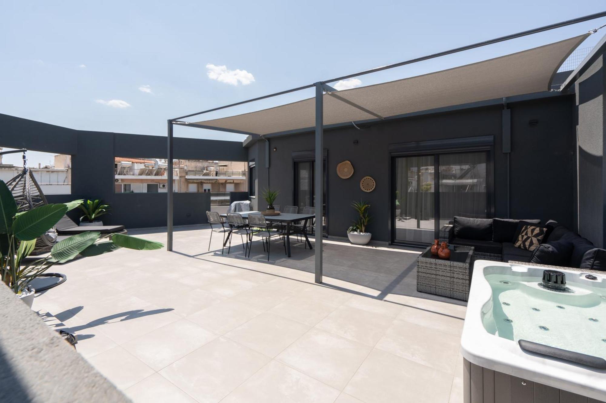 Kosmos Luxury Residences Apartment