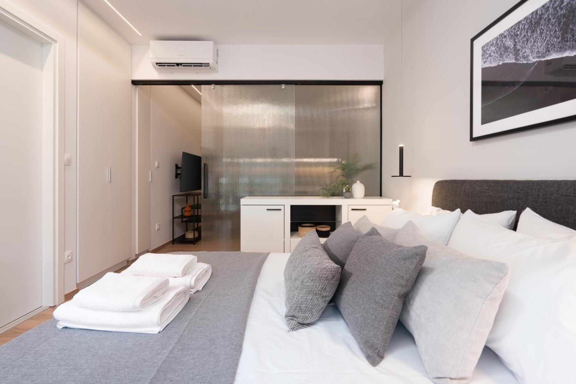Kosmos Luxury Residences