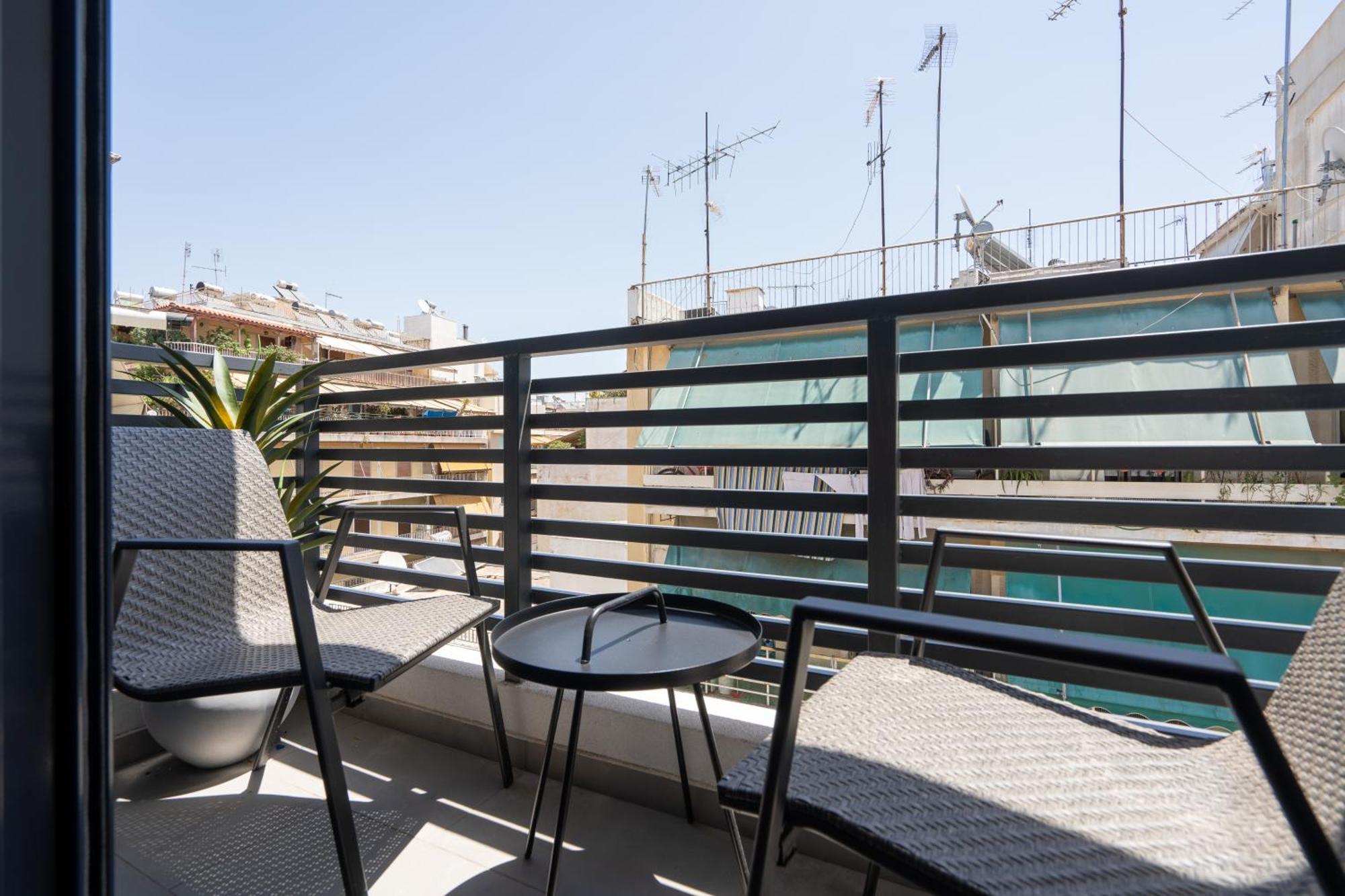 Kosmos Luxury Residences