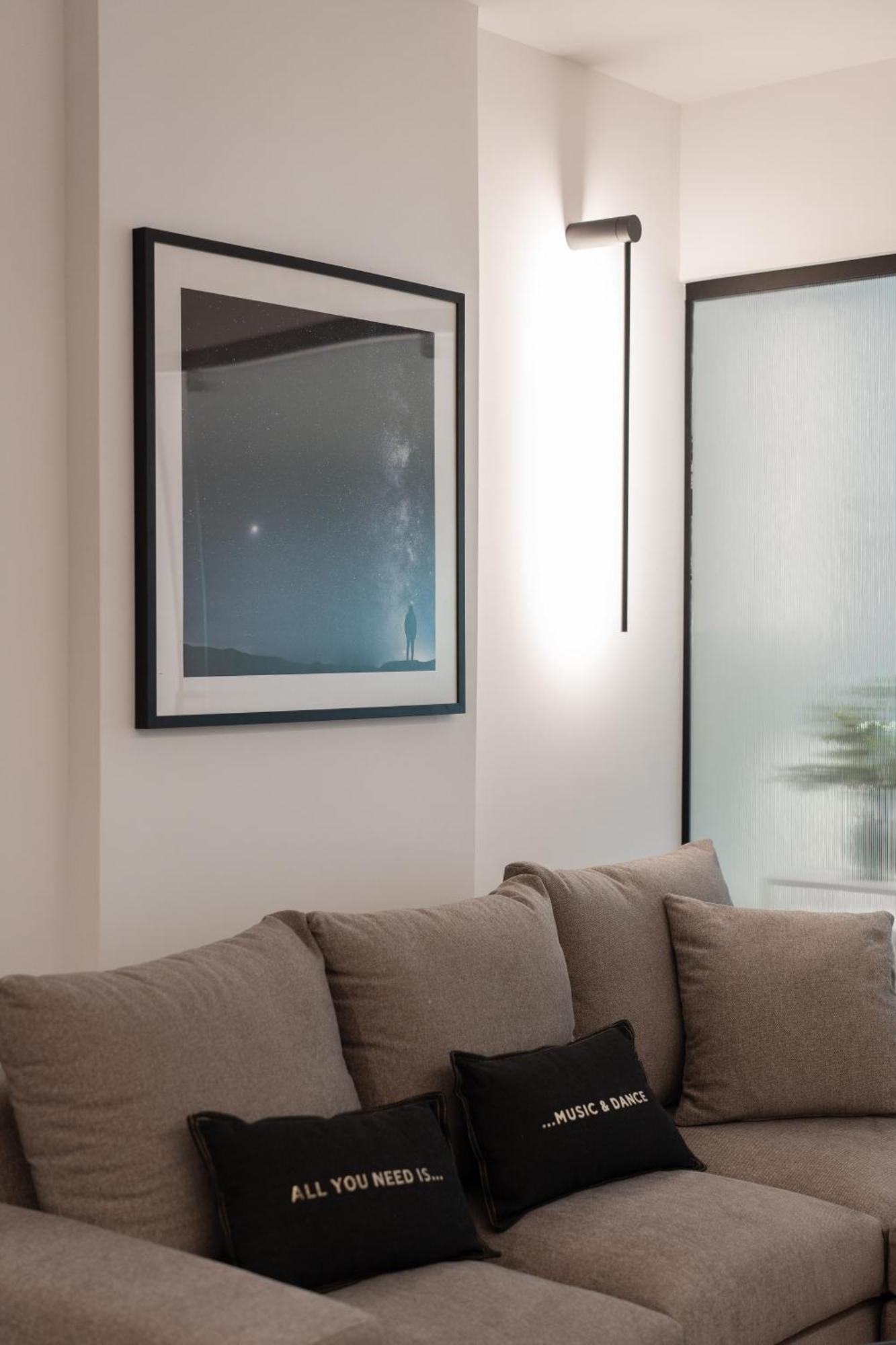 Kosmos Luxury Residences Apartment *